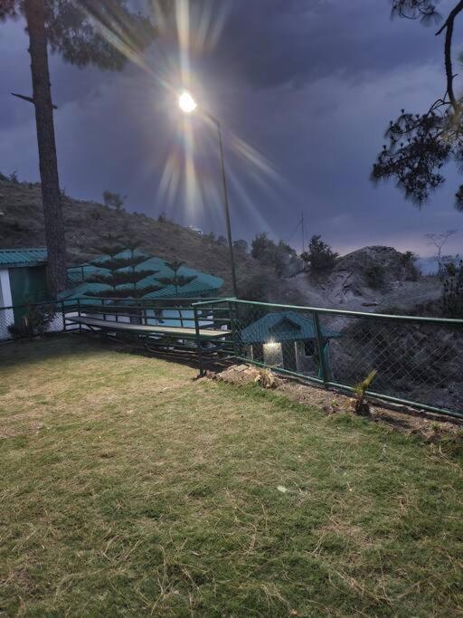 Kasauli Cascade A Cheerfull 4 Bedroom Challet Extérieur photo